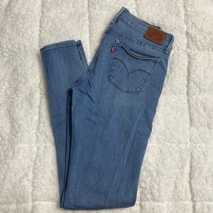 Levi’s skinny jeans